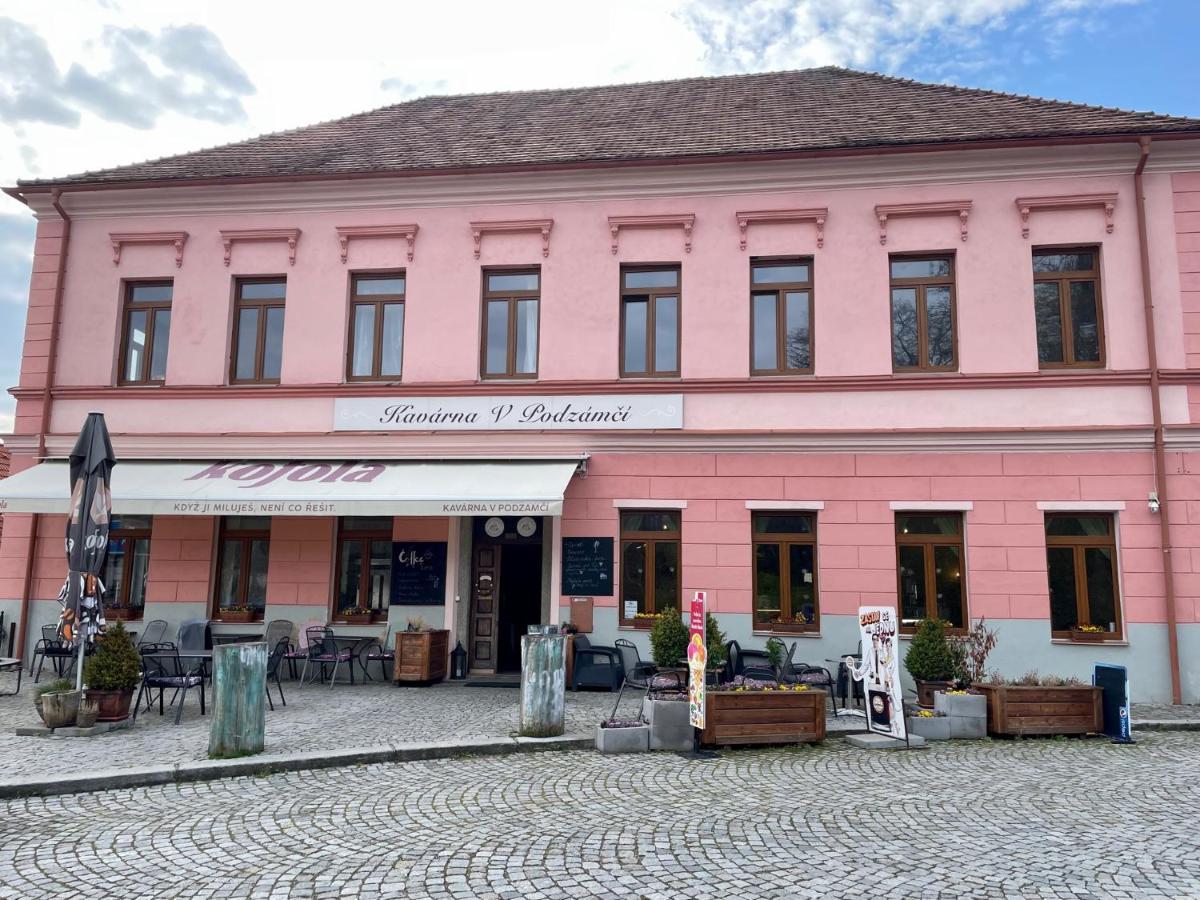 Apartmany V Podzamci V Blizkosti Zamku Blatna Bagian luar foto