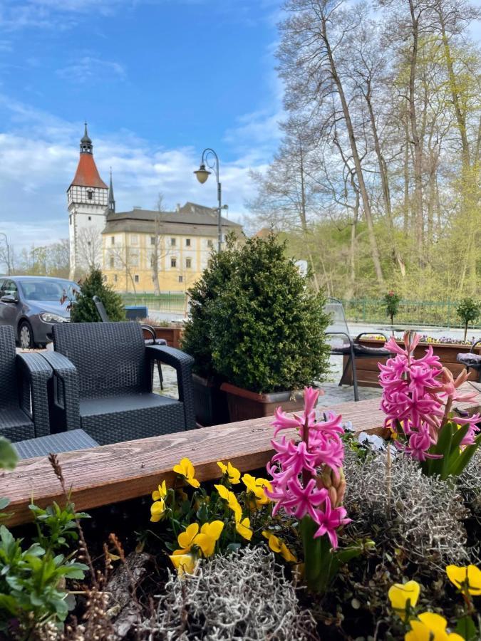 Apartmany V Podzamci V Blizkosti Zamku Blatna Bagian luar foto