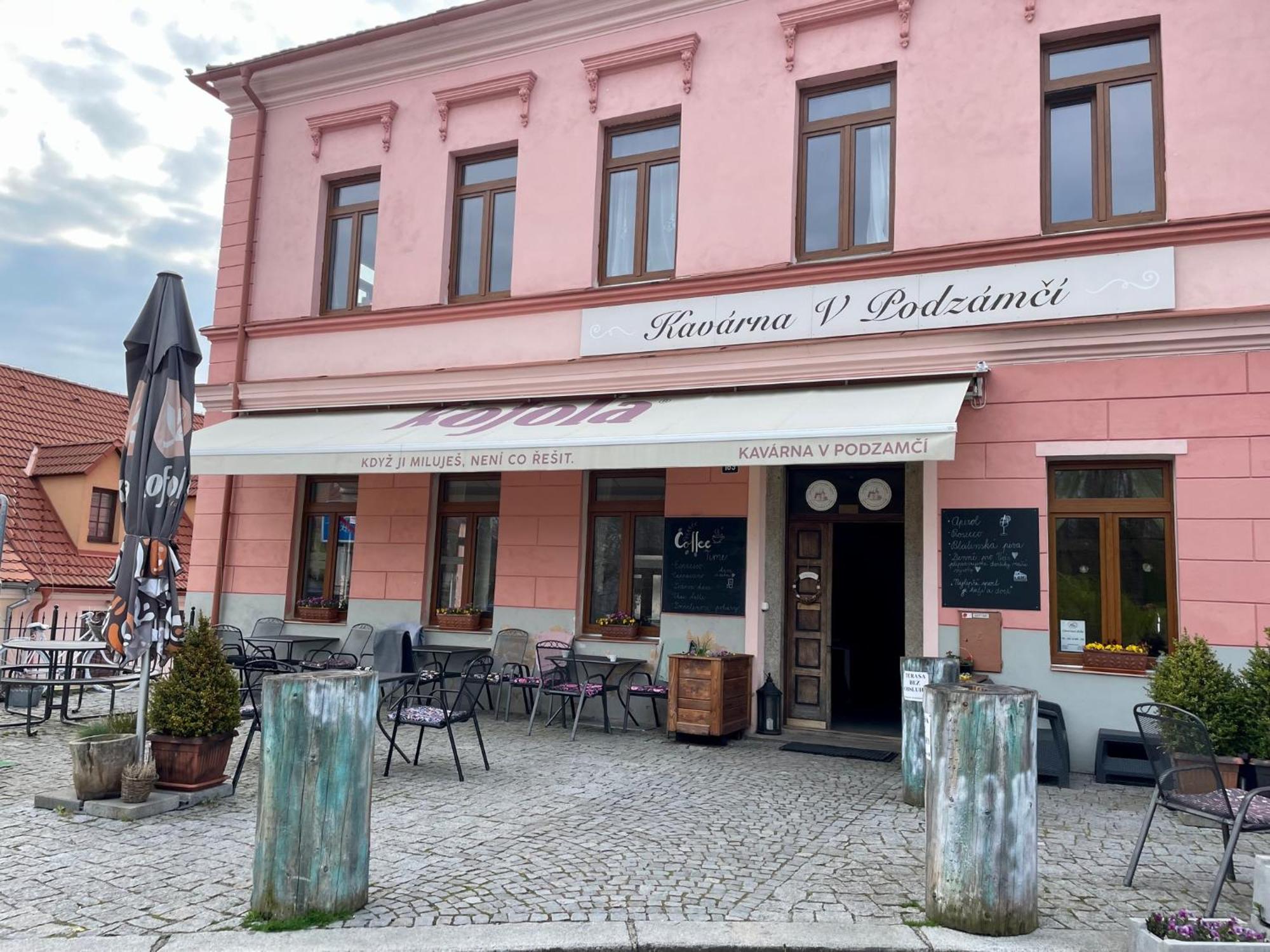 Apartmany V Podzamci V Blizkosti Zamku Blatna Bagian luar foto