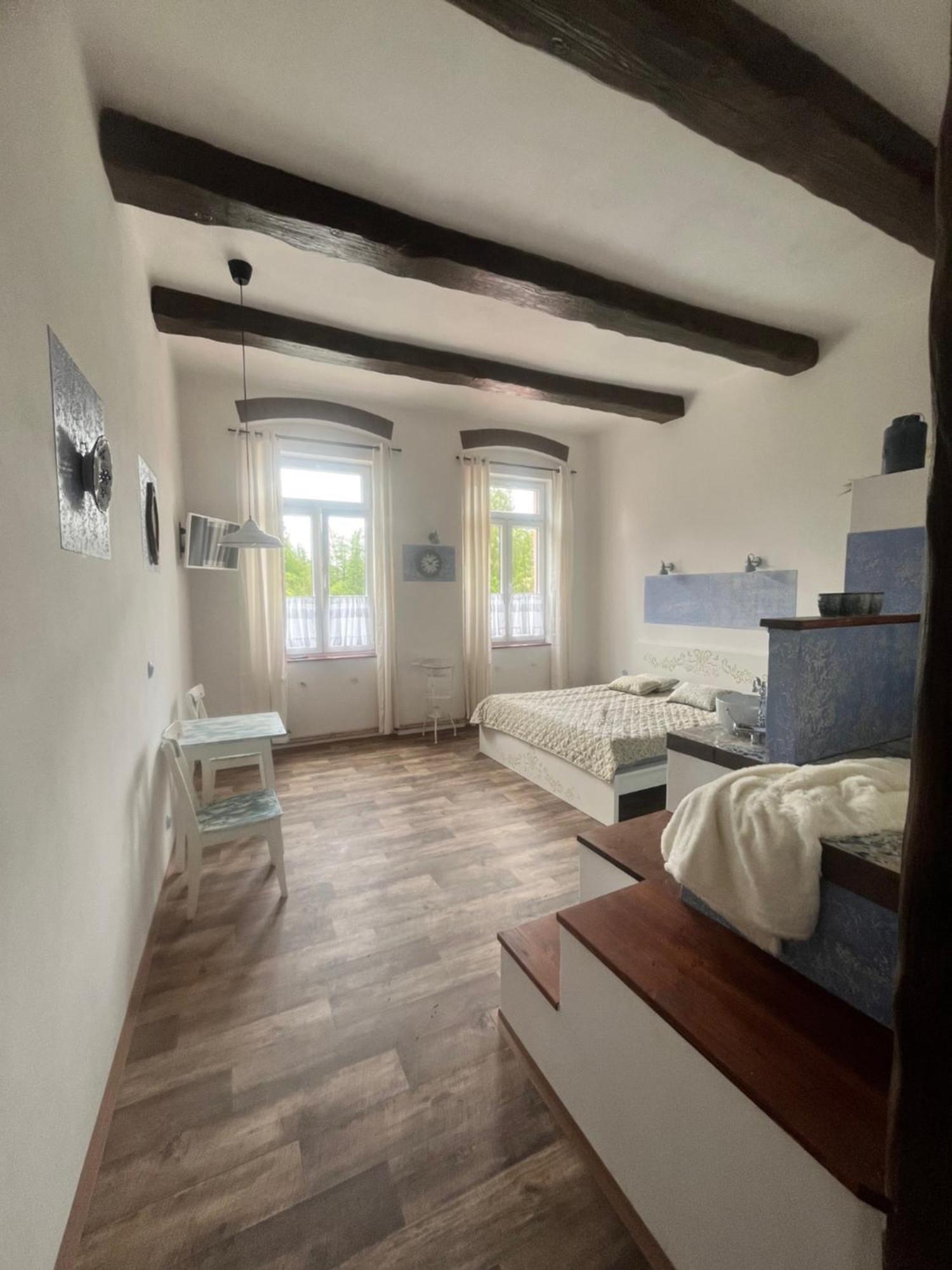 Apartmany V Podzamci V Blizkosti Zamku Blatna Bagian luar foto